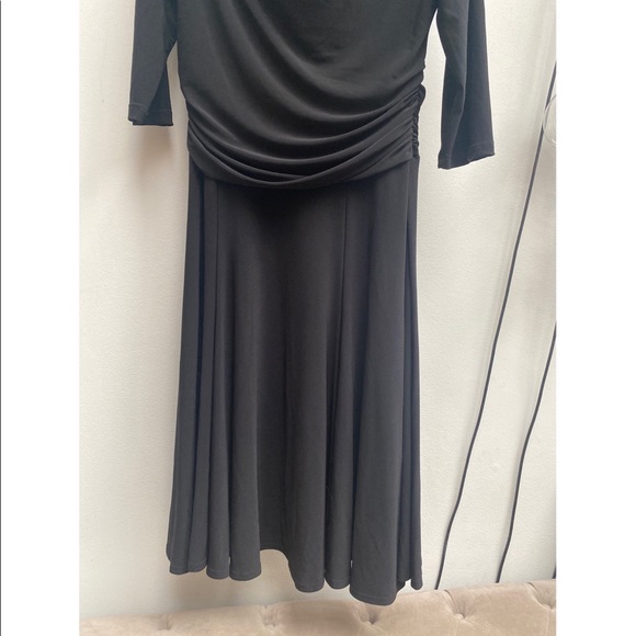 Full comfort stretch black midi length dress - Picture 3 of 4